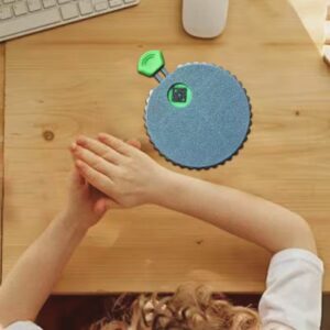 Unique Role-Playing Game Dice Spinner – Manual Party Roulette Spinner